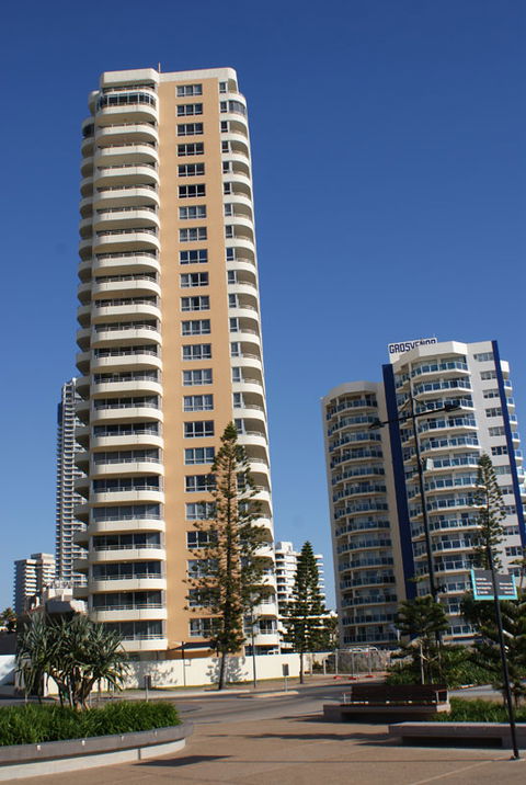Zenith Apartments - Coogee Beach Accommodation 8