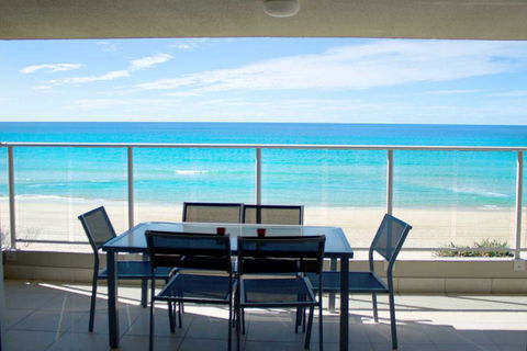 Pacific Surf Absolute Beach Apartments - Coogee Beach Accommodation 4