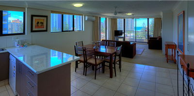 Aristocrat Apartments - Coogee Beach Accommodation 12