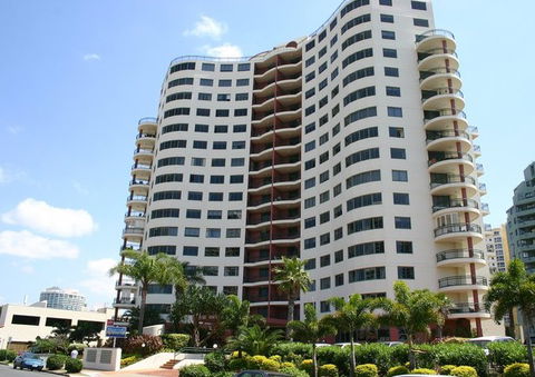 Meriton Apartments - Coogee Beach Accommodation 0