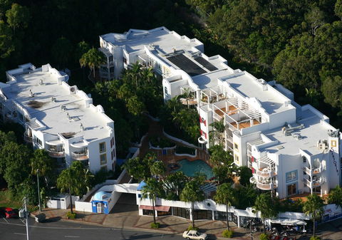 Santorini By The Sea - Coogee Beach Accommodation 3