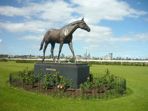 Racecourse Hotel Flemington - Coogee Beach Accommodation 0