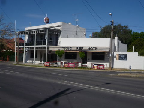 Tyson's Reef Hotel - Coogee Beach Accommodation 0