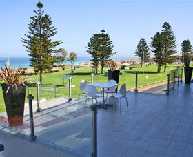 Clarion Suites Mullaloo Beach - Coogee Beach Accommodation 0