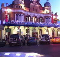 York Hotel The - Coogee Beach Accommodation