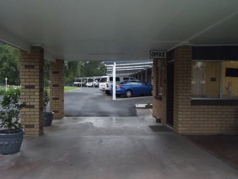 Guyra Motor INN - Coogee Beach Accommodation 0