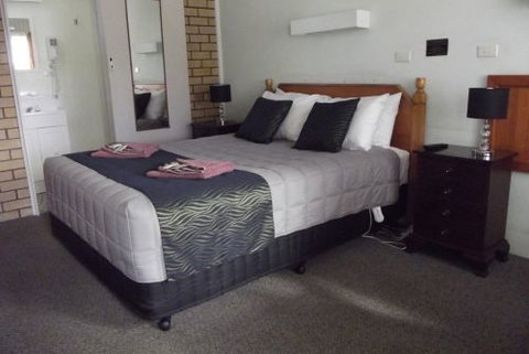 Guyra Motor INN - Coogee Beach Accommodation 6