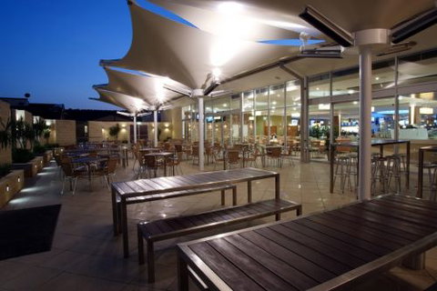 Gosford Rsl Club & Galaxy Motel - West Gosford - Coogee Beach Accommodation 0