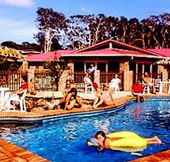 Wombat Beach Resort - Coogee Beach Accommodation