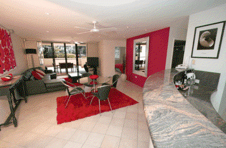 Bay Royal Holiday Apartments - Coogee Beach Accommodation 4