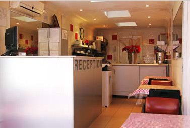 Greenwich Inn - Coogee Beach Accommodation 1