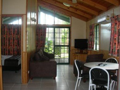 Lanis Holiday Island - Coogee Beach Accommodation 1
