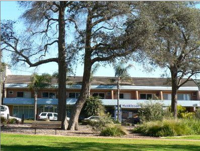 Huskisson Beach Motel - Coogee Beach Accommodation 0