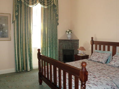 Grandview House Apartments - Coogee Beach Accommodation 4