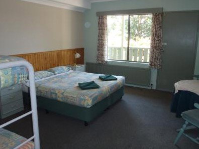 Jindy Inn - Coogee Beach Accommodation 2
