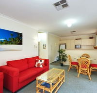 Beaches Serviced Apartments - Coogee Beach Accommodation