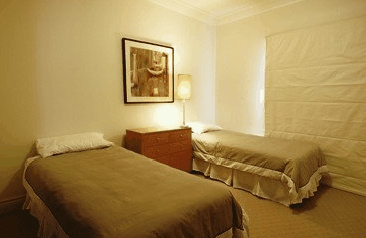 Macarthur Chambers - Coogee Beach Accommodation 2