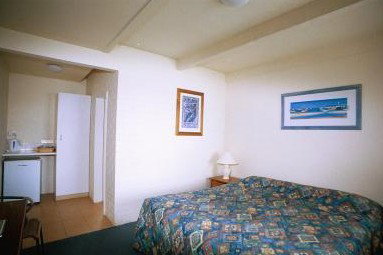 Beach House Mollymook - Coogee Beach Accommodation 4