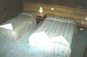Tabourie Lake Motor Inn Resort - Coogee Beach Accommodation 2
