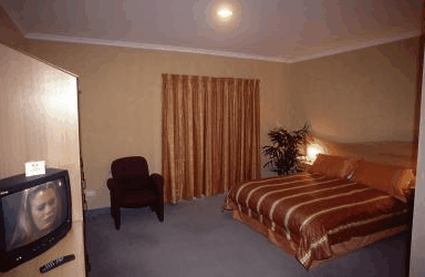 The Lighthouse Hotel - Coogee Beach Accommodation 0
