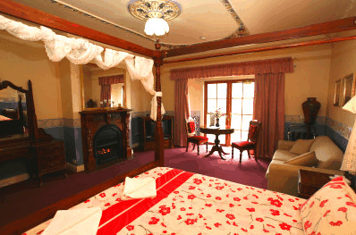 Hatchers Manor - Coogee Beach Accommodation 1