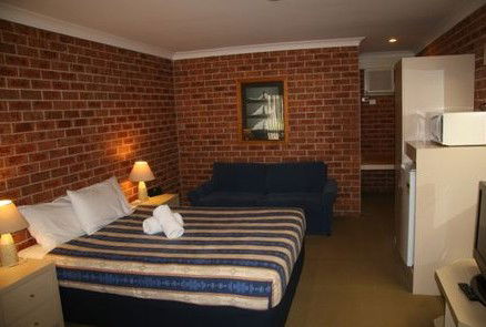 Comfort Inn Lake Macquarie - Coogee Beach Accommodation 0