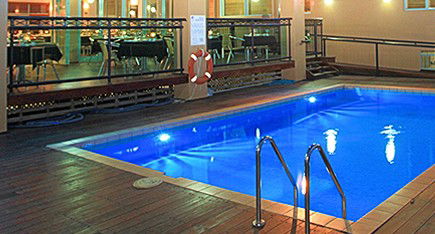 Burnett Riverside Motel - Coogee Beach Accommodation 0