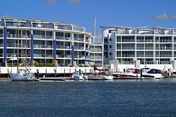 Kawana Waters QLD Coogee Beach Accommodation