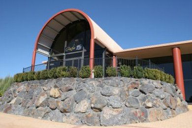 Turners Vineyard - Coogee Beach Accommodation 0