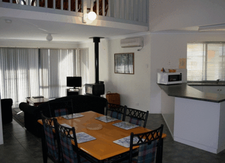Bayside Villas - thumb 2