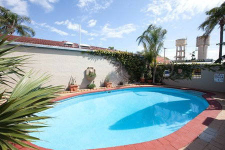 The Town House Motor Inn - Sundowner Goondiwindi - Coogee Beach Accommodation 1