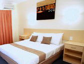 Emerald Maraboon Motor Inn - Coogee Beach Accommodation 0