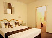 Emerald Maraboon Motor Inn - Coogee Beach Accommodation 1