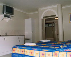 Villa Capri Rockhampton - Coogee Beach Accommodation 5