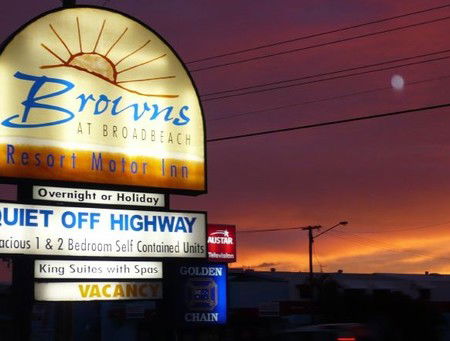 Browns At Broadbeach - Coogee Beach Accommodation 2
