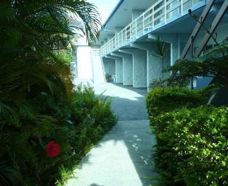 Browns At Broadbeach - Coogee Beach Accommodation 4