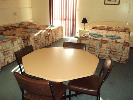 Leongatha Motel - Coogee Beach Accommodation 1