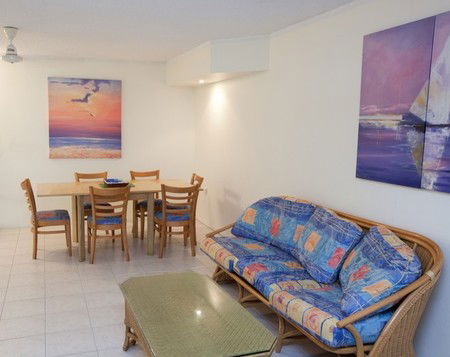 Marina Terraces Holiday Apartments - Coogee Beach Accommodation 4