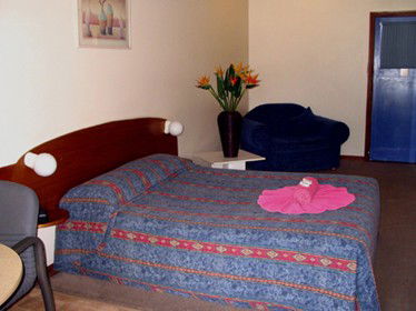 The Village Cabins - Coogee Beach Accommodation 1