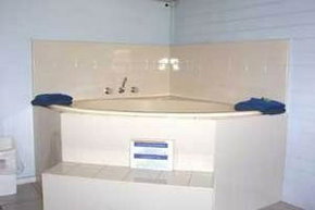 Sunraysia Motel And Holiday Apartments - Coogee Beach Accommodation 5