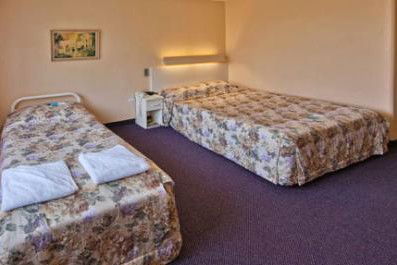 Country Comfort Tamworth Towers - Coogee Beach Accommodation 1