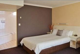 Country Comfort Tamworth Towers - Coogee Beach Accommodation 3