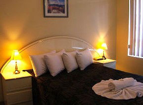 Chevron Palms - Coogee Beach Accommodation 1
