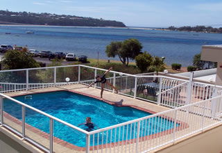 Crown Apartments Merimbula - Coogee Beach Accommodation 1
