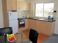 Crown Apartments Merimbula - Coogee Beach Accommodation 6