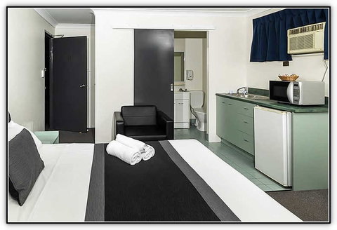 Chermside Court Motel - Coogee Beach Accommodation 5