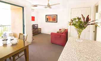 Karana Palms Resort - Coogee Beach Accommodation 4
