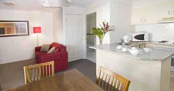 Karana Palms Resort - Coogee Beach Accommodation 6