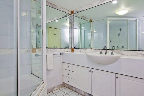Villas De La Mer - Coogee Beach Accommodation 3