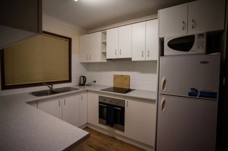 Millies Guesthouse & Serviced Apartments - Coogee Beach Accommodation 1